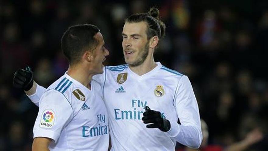Dos penaltis oxigenan al Real Madrid contra diez