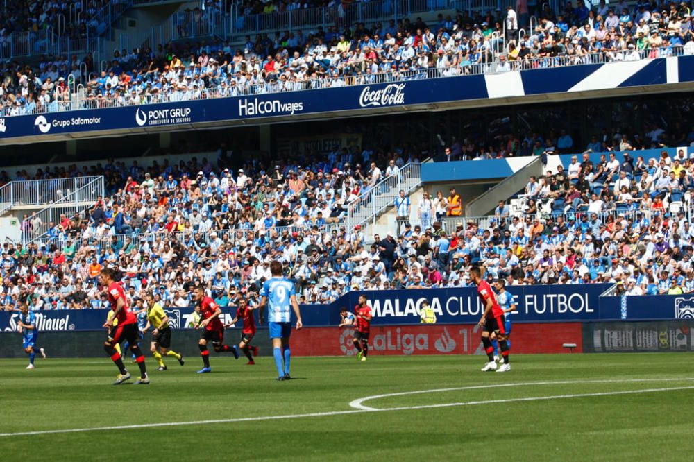 Un tanto de Leo Suárez a cinco minutos del final le da la victoria y los tres puntos al RCD Mallorca en su visita a La Rosaleda, en un duelo de aspirantes al ascenso a Primera División que comenzaban la jornada empatados a puntos.