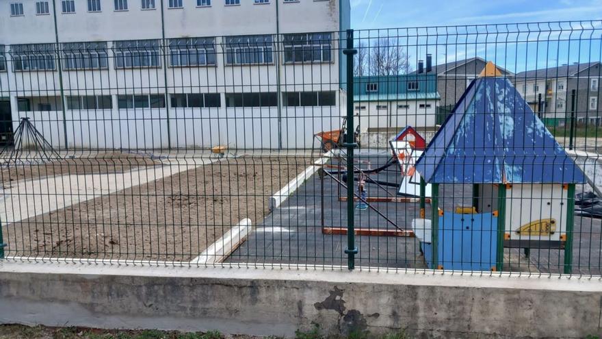 Padres del Monte Gándara de El Puente piden atención para un niño con necesidades especiales