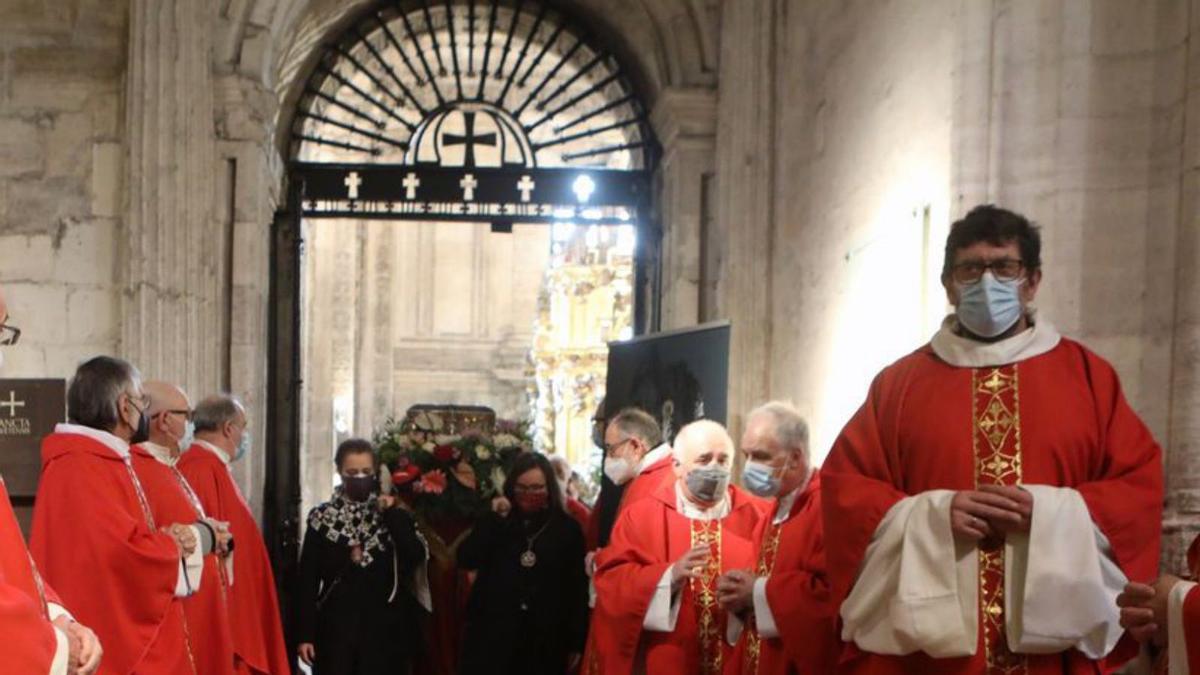 La patrona de la ciudad llena la Catedral: “Para los que creemos, ella es lo más”