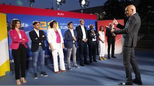 Els candidats a les eleccions europees, ahir, abans de començar el debat a TV3. | QUIQUE GARCÍA / EFE