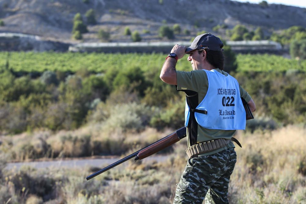 Diez mil cazadores inician la temporada de caza del conejo