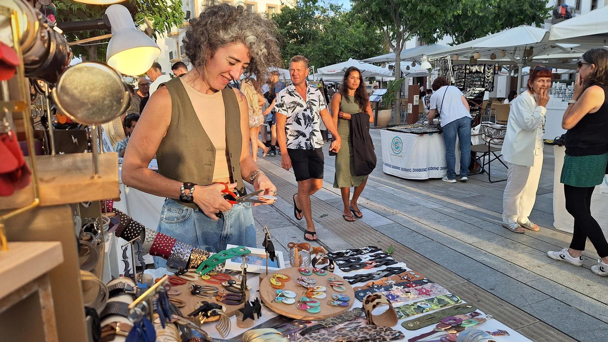 Galería: Artesanos en el puerto de Ibiza