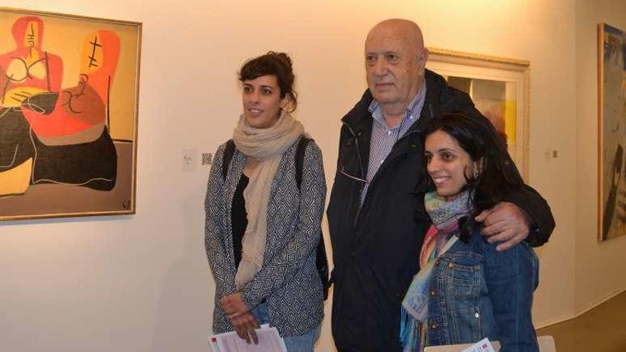 Alexandra Fernández, Méndez Ferrín y Ana Rozados. // FdV