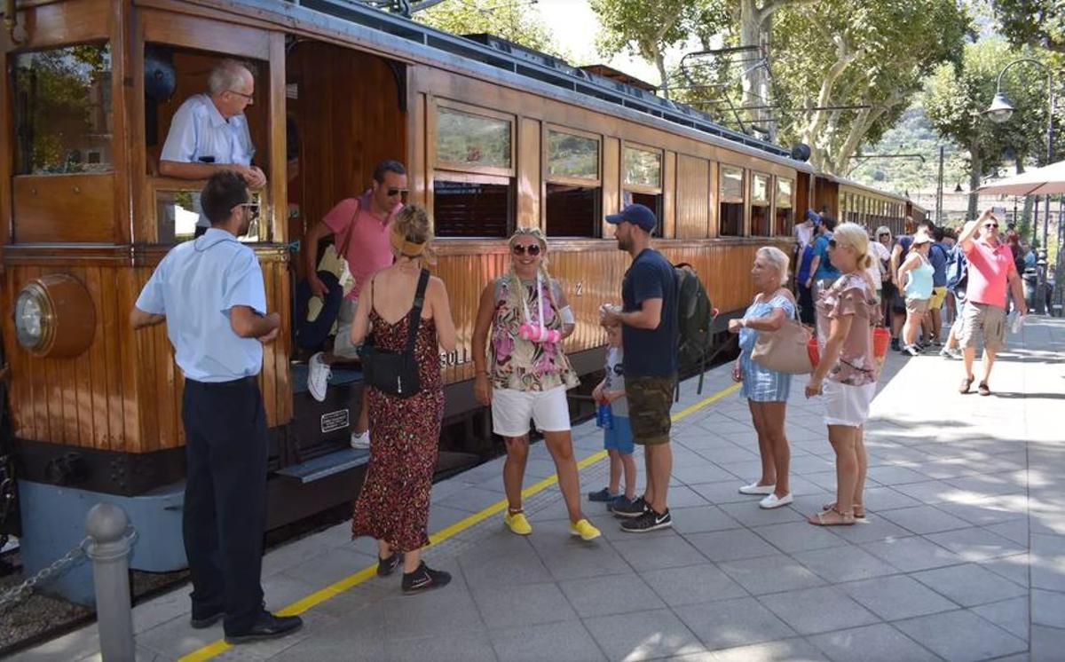 Archiv-Foto des Sóller-Zugs