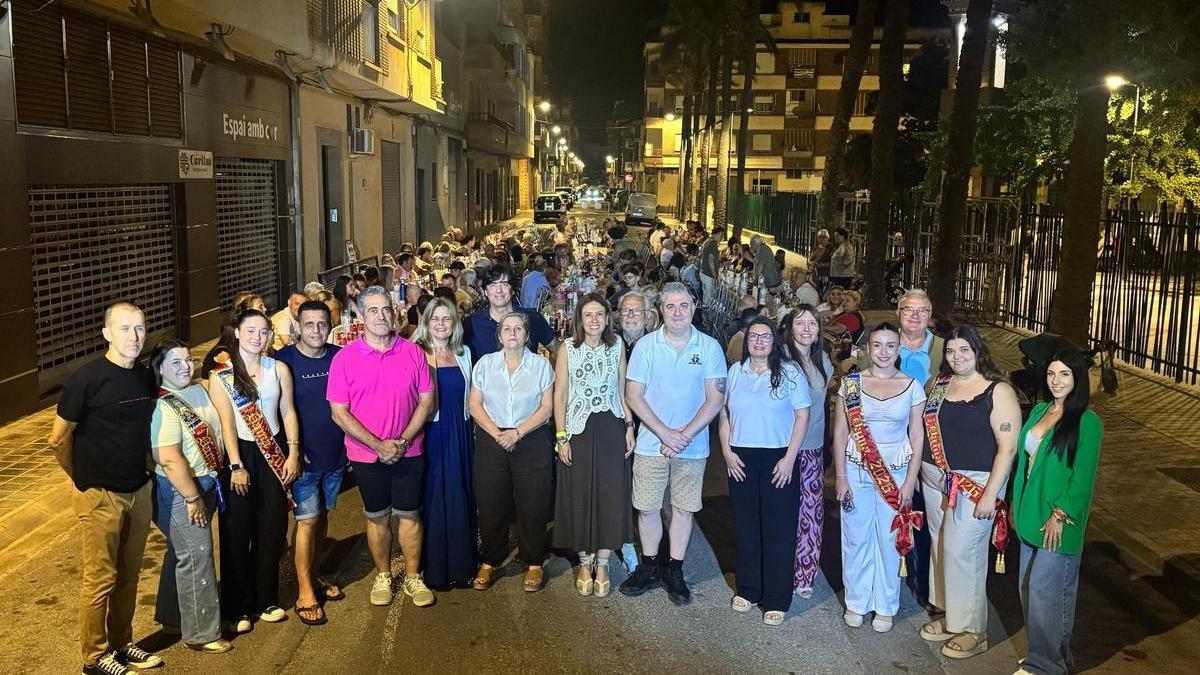 La alcaldesa de Almassora, María Tormo, en la Nit de Sant Joan de Botànic Calduch.