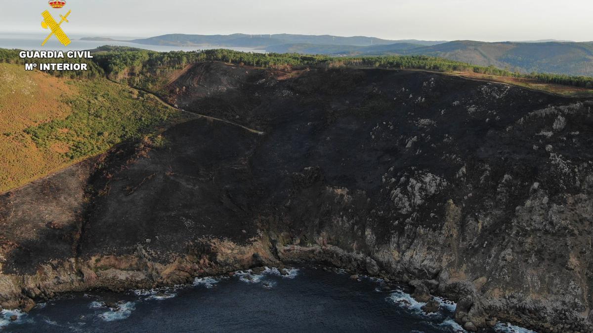 Detienen a un vecino de Fisterra acusado de provocar seis incendios forestales