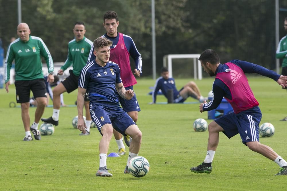 El ovetense dirigió hoy su primer entrenamiento al frente del primer equipo