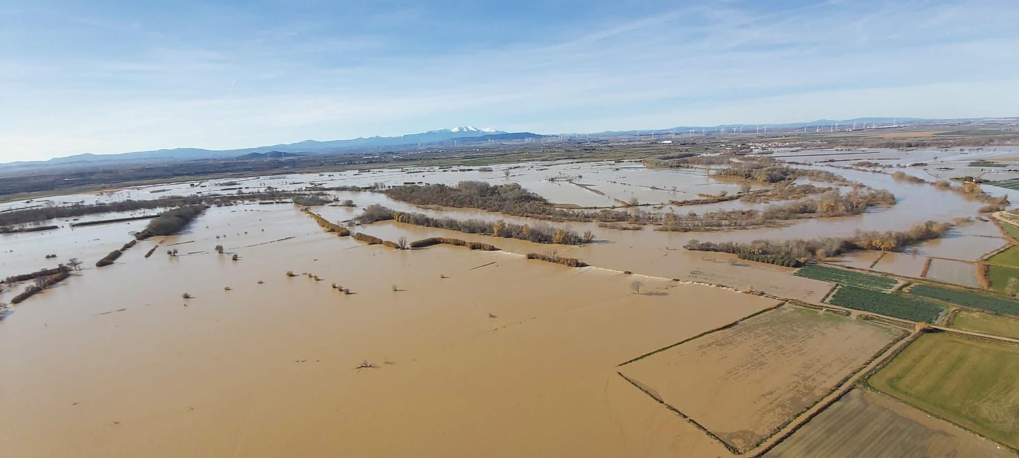 La crecida del Ebro en Novillas, desde el aire