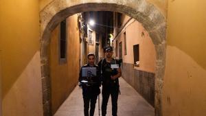 Psicofonies en viu Ruta paranormal per Ciutat Vella amb els caçafantasmes més virals