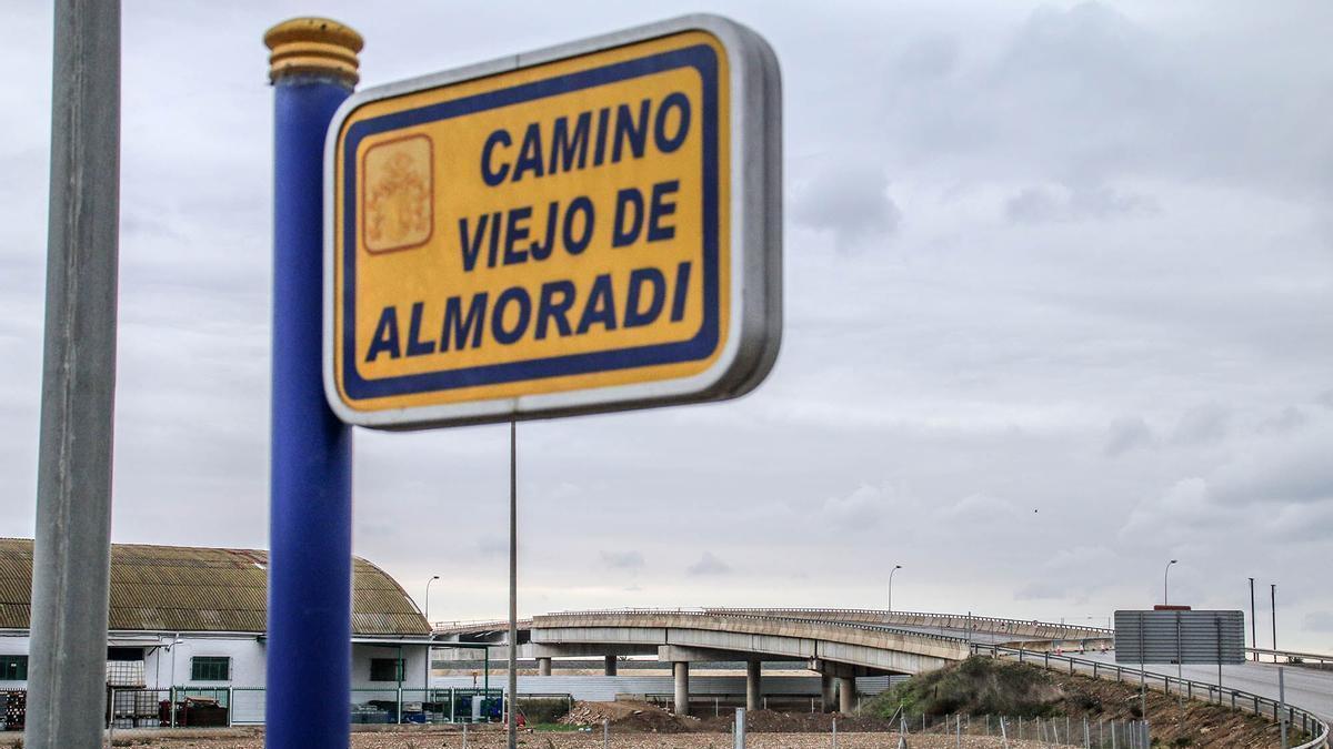 Camino de Almoradí, en Orihuela.