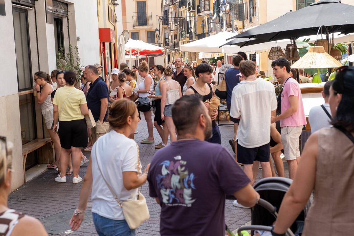 El centro de Palma, lleno de turistas
