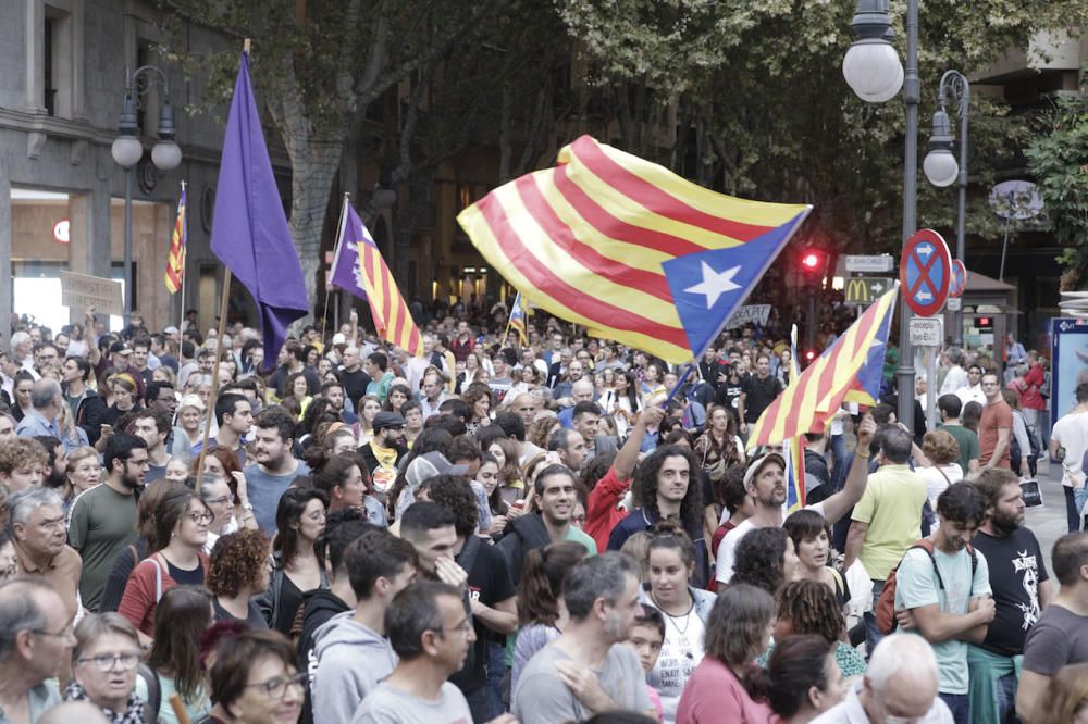 Miles de personas contra la sentencia del 'procés' en Palma