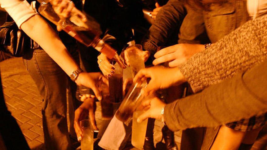 El Ayuntamiento de Palma prohíbe la venta de alcohol en zonas conflictivas de Palma