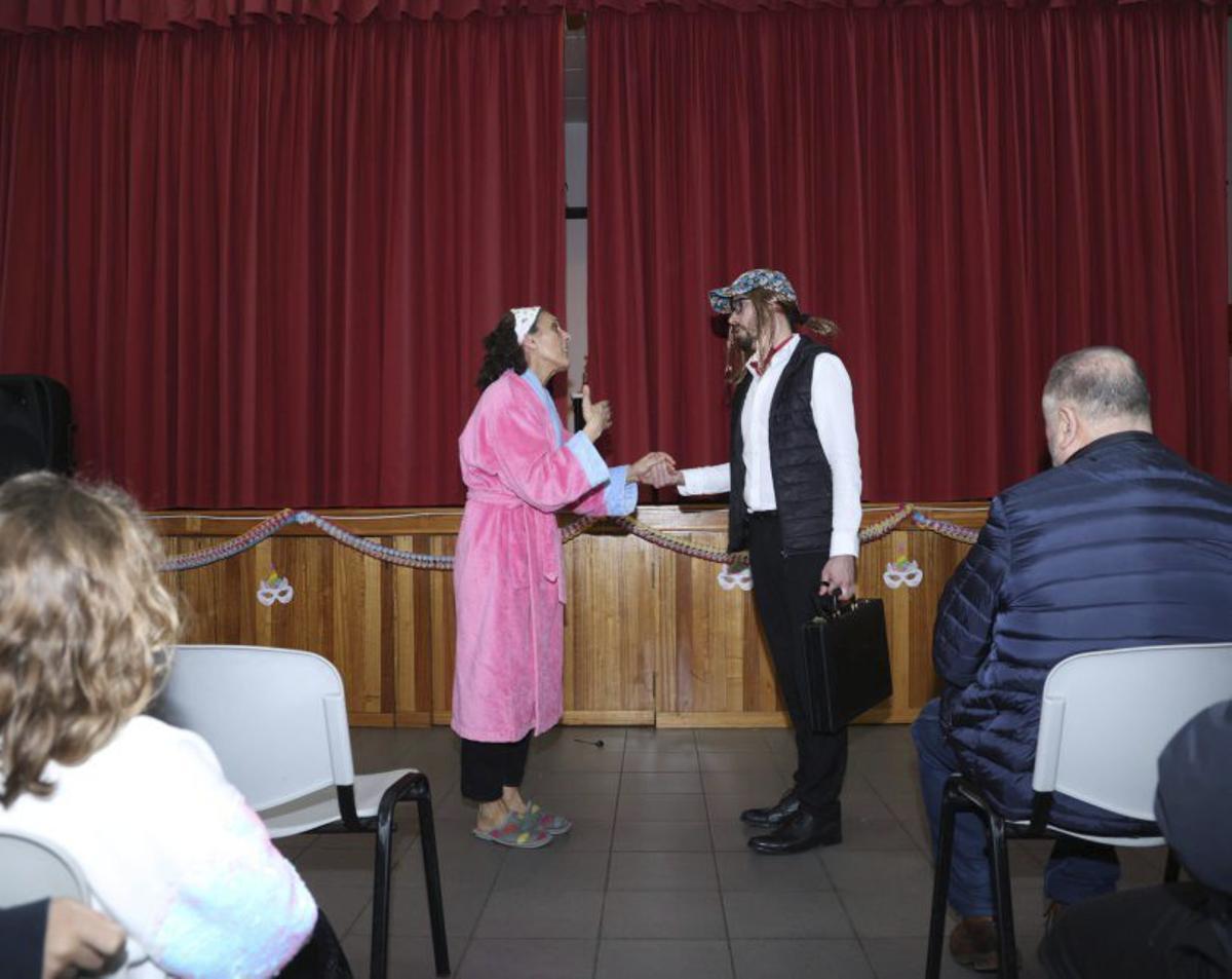 El público disfrutó de los sainetes de Abázcaro. | NOÉ PARGA