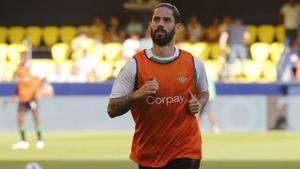 Isco en el calentamiento del partido ante el Villarreal