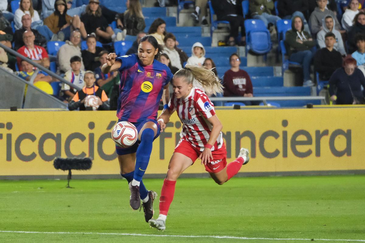La Final de la Copa de la Reina entre el FC Barcelona y Atlético de Madrid, en el estadio de Gran Canaria