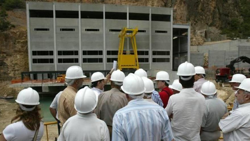 El Gobierno rectifica y dice ahora que el Júcar enviará agua potable a la provincia