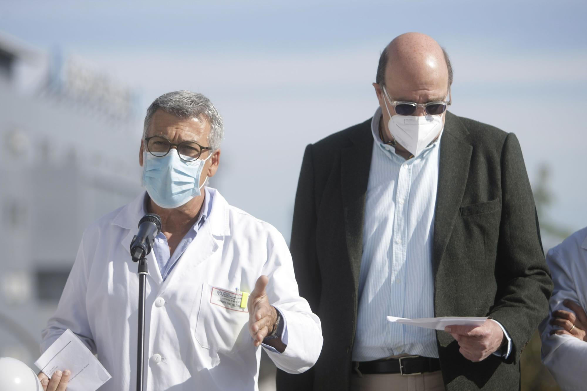 Homenaje de sanitarios a pacientes Covid y a sus familiares