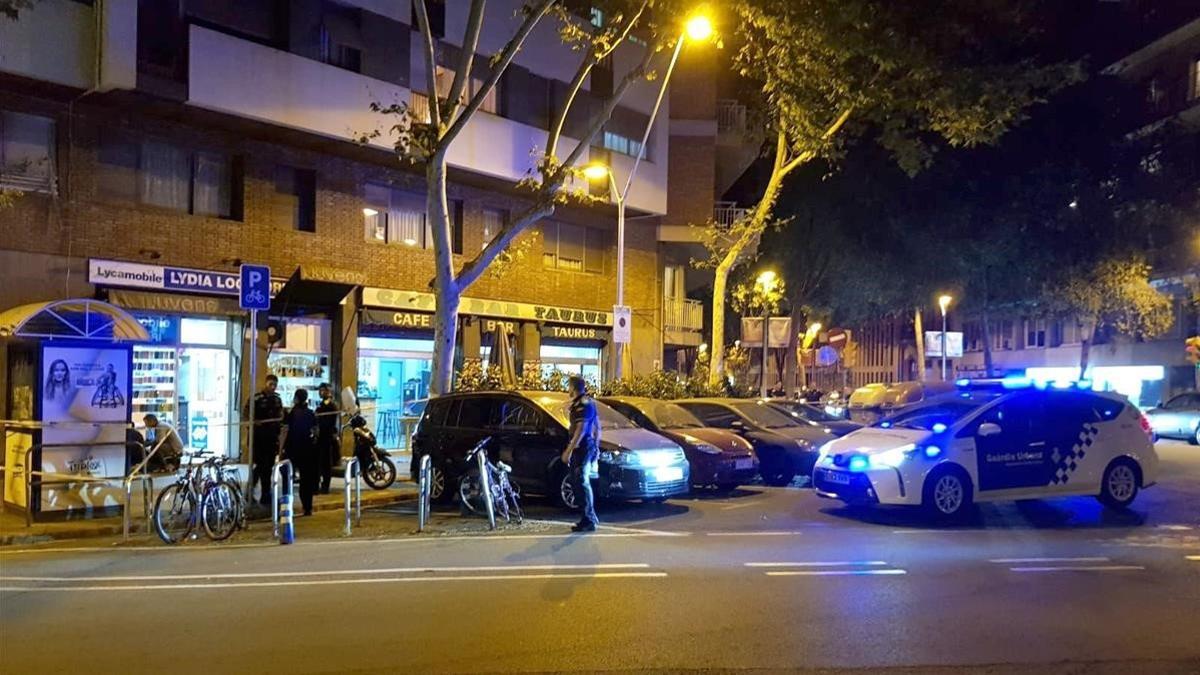 Lugar donde ha sido apuñalado un hombre, que se encuentra en estado grave, en Barcelona, el 10 de julio del 2019