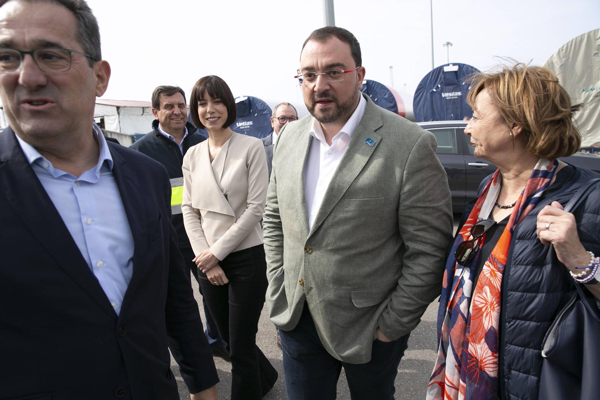 EN IMÁGENES: La visita de la ministra de Ciencia a Avilés