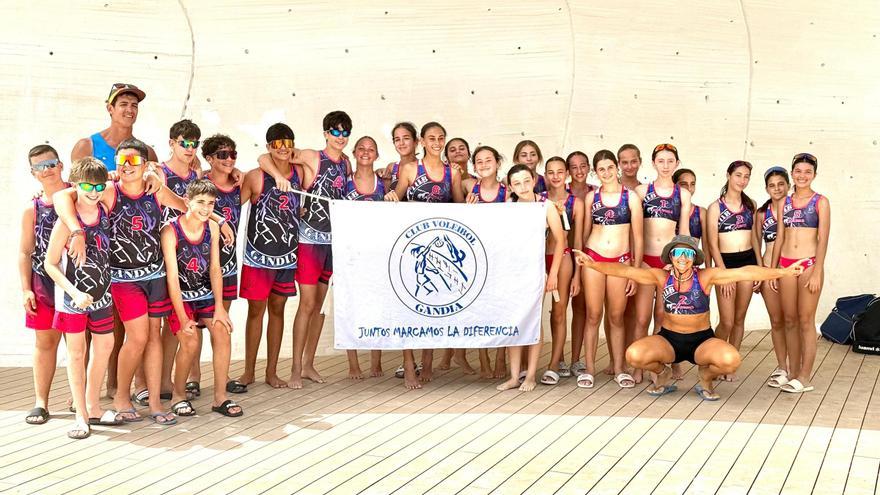 El CV Gandia cierra una exitosa campaña de vóley playa