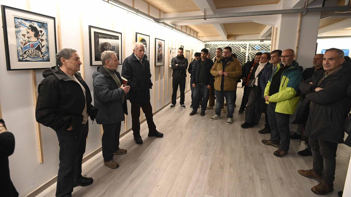 Inauguración da mostra artística no espazo cultural Río Lagares.