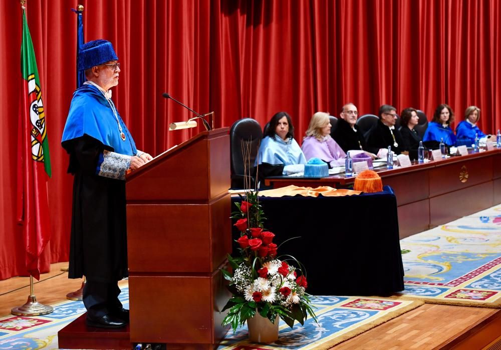 El profesor Boaventura de Sousa, doctor honoris causa por la Universidade da Coruña