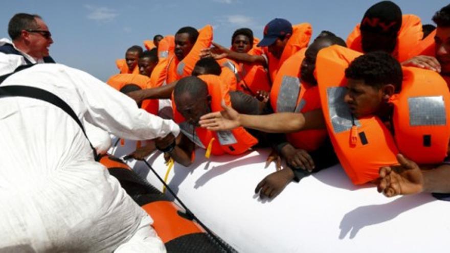 Angustioso rescate de inmigrantes cerca de la costa de Libia
