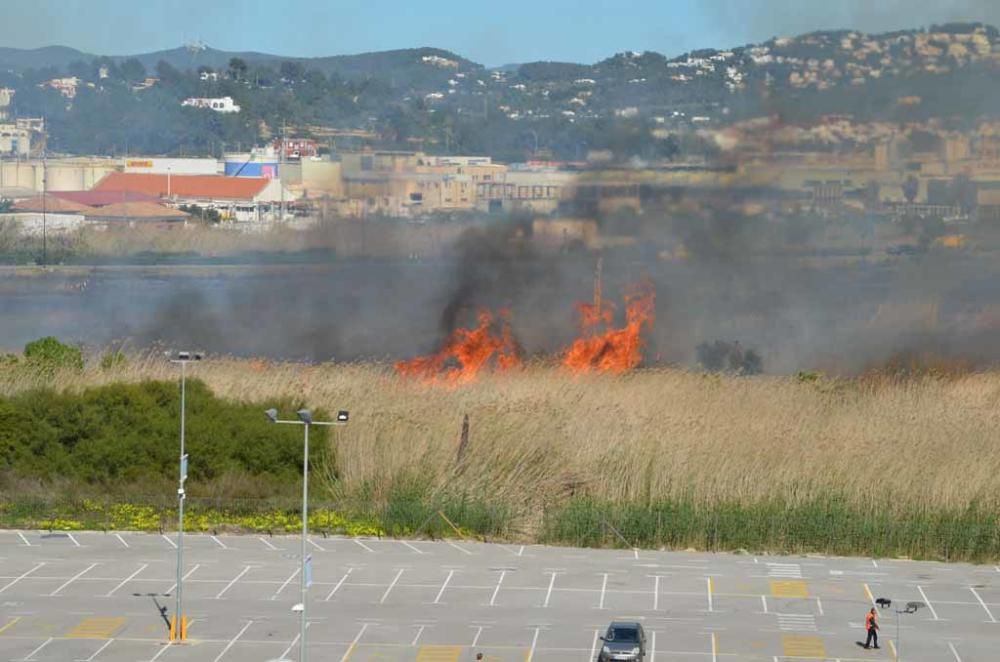 El incendio estuvo controlado alrededor de las 16:00 horas