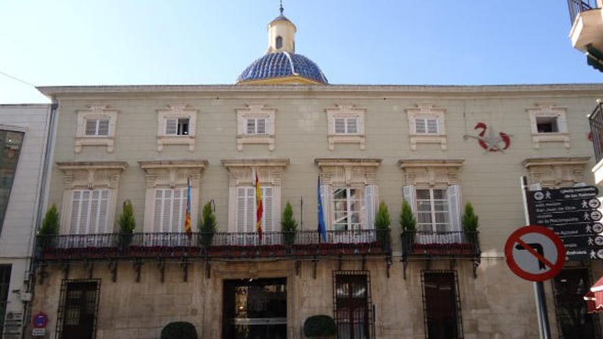 Orihuela cierra al público el registro general del Ayuntamiento