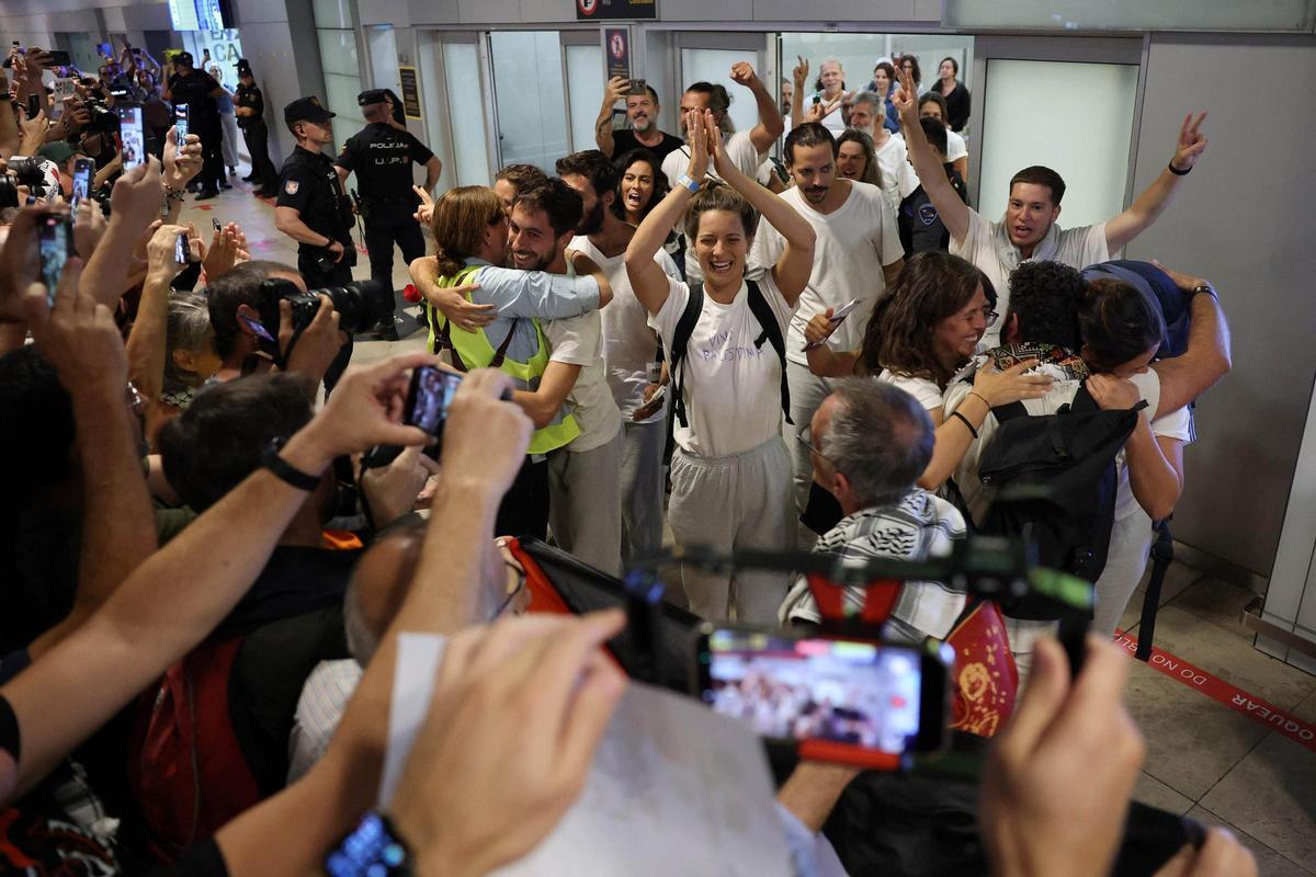 251005AFP_THOMAS COEX_225035463.jpg