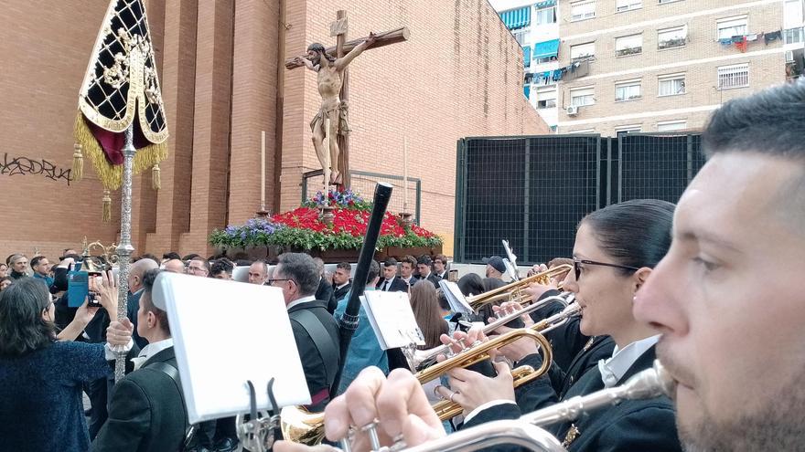 Salida procesional del Cristo de la Sed por Miraflores de los Ángeles