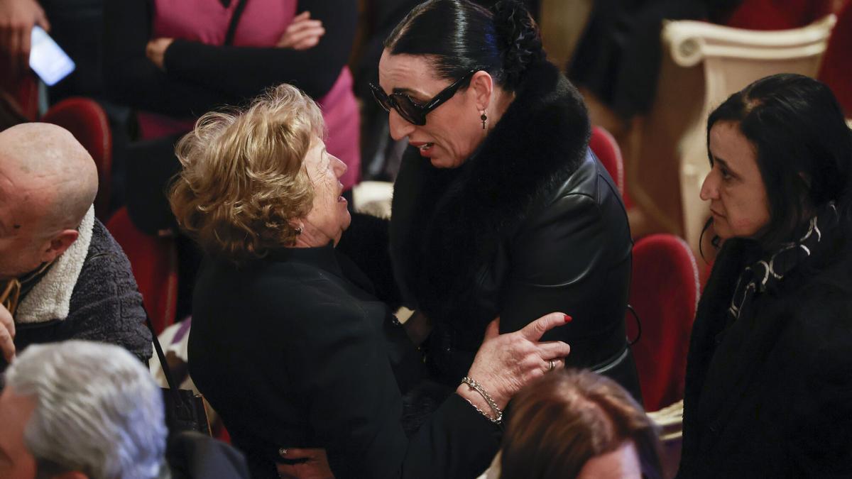 Capilla ardiente de la actriz Marisa Paredes, en imágenes