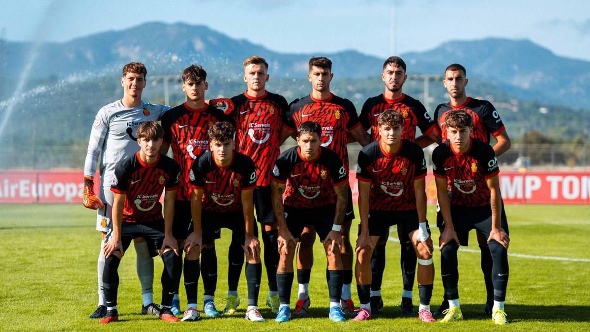 Once inicial del Mallorca B en un partido de esta temporada en Son Bibiloni