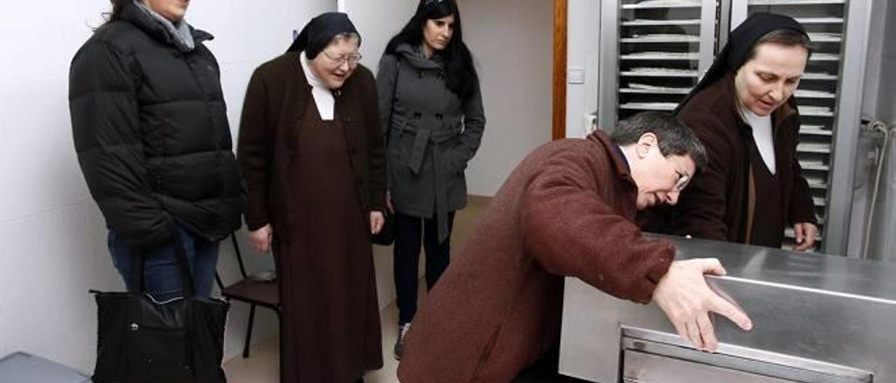 Las monjas han perdido dos tercios de la venta de hostias por la competencia china