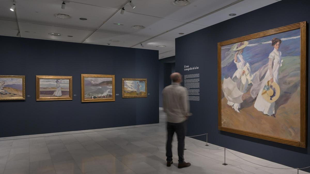 Paseo a orilla del mar', de Sorolla expuesto en la Fundación Bancaja