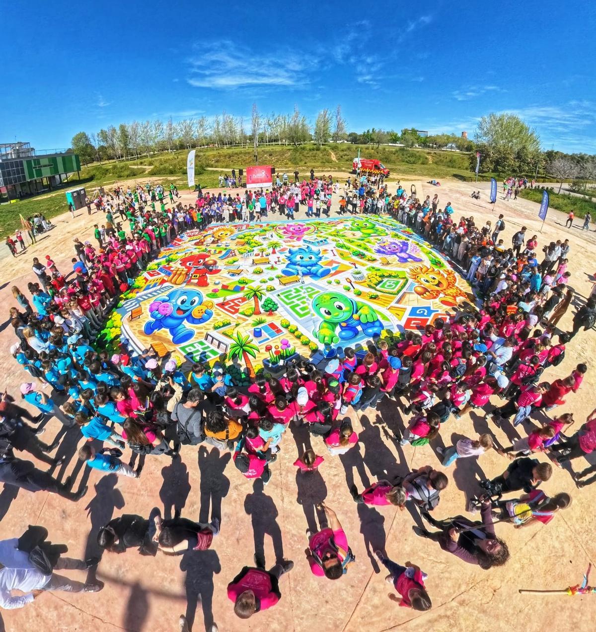 Los escolares descubieron un mural en el Parc Central de Paterna