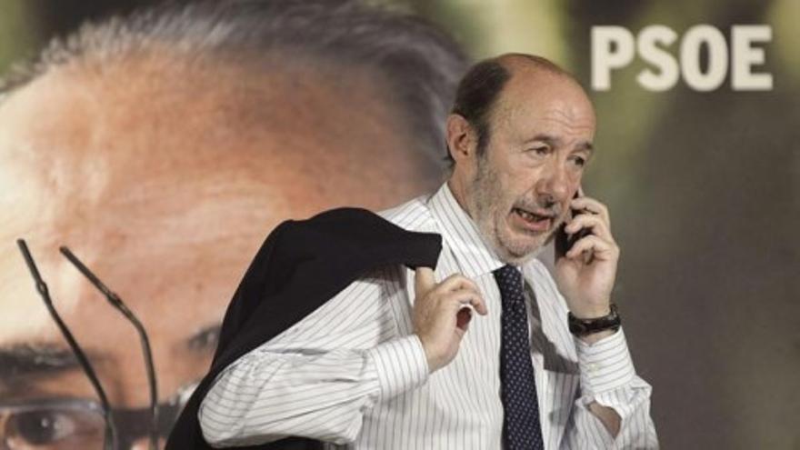 Rubalcaba: "Griñán está cumpliendo con su deber"