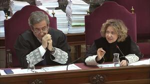 Los fiscales del  Tribunal Supremo Javier Zaragoza y Consuelo Madrigal durante el juicio del procés