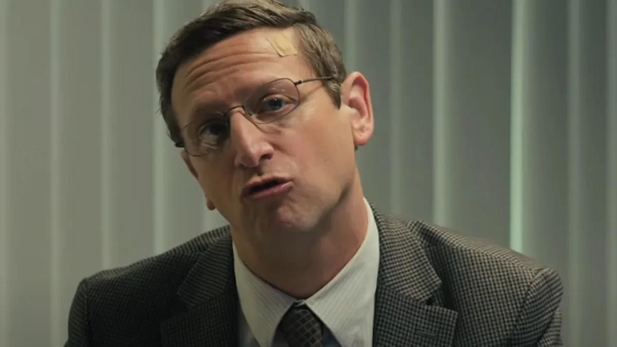 Crítica de 'La empresa de sillas': el nuevo Gran Espectáculo del inigualable cómico Tim Robinson
