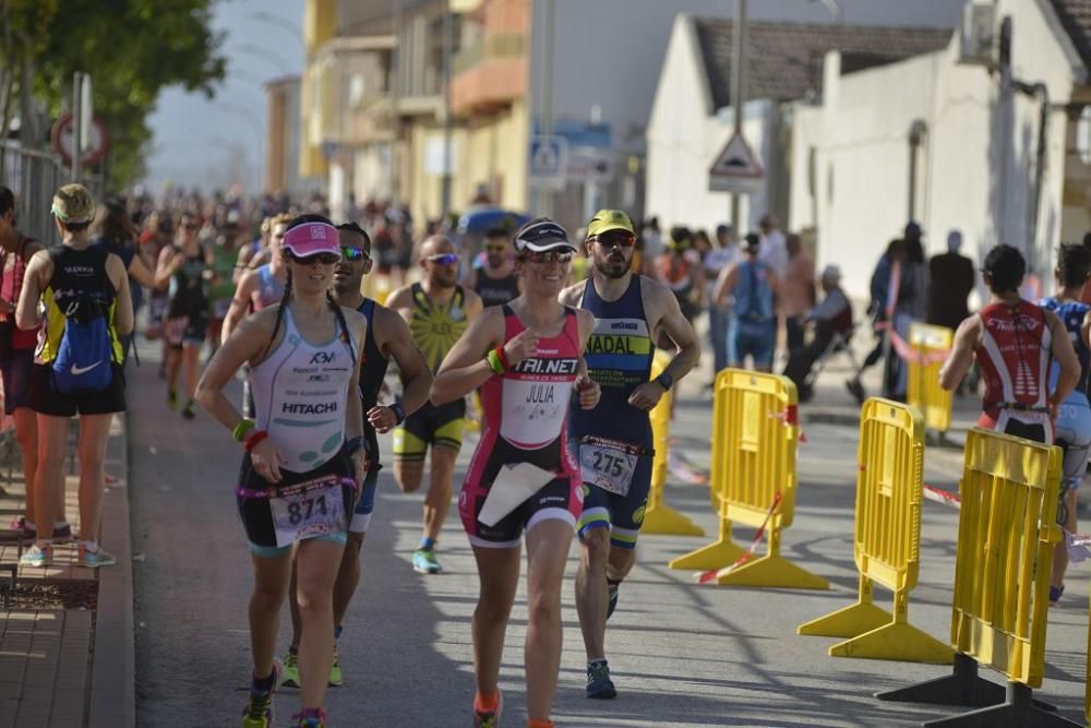 Llegada a la meta del Triatlón Villa de Fuente Álamo