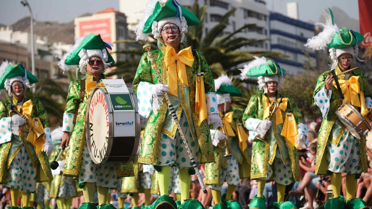 La Afilarmónica Ni Fú Ni Fá, en el Coso apoteosis celebrado este Martes de Carnaval.