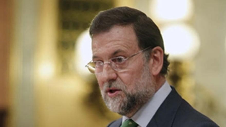 El presidente del PP, Mariano Rajoy, durante su intervención en el debate de investidura de José Luis Rodríguez Zapatero como presidente del Gobierno en la que ha anunciando que su grupo votará negativamente esa investidura, esta tarde en el Congreso de los Diputados.