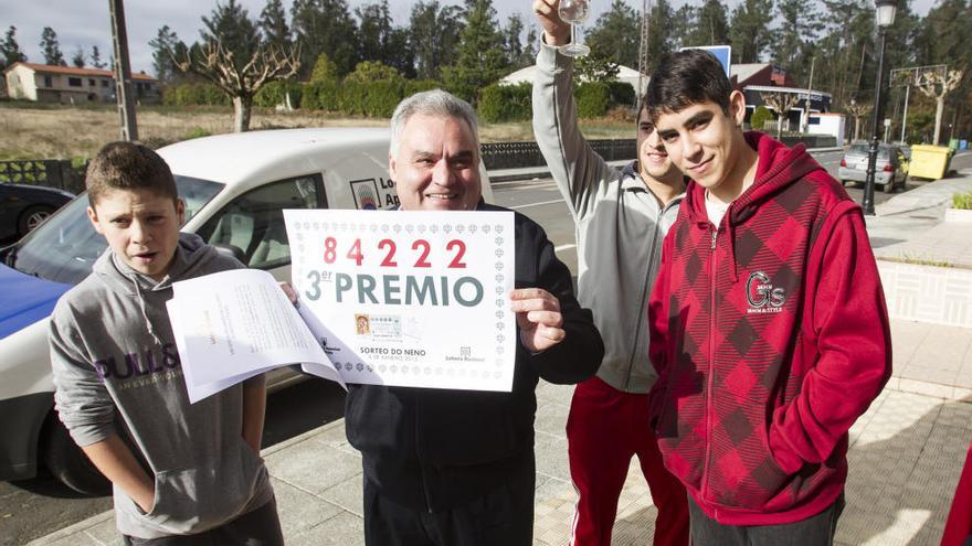 El Sorteo del Niño roza Galicia con un tercer premio en Touro y reparte 250.000 euros