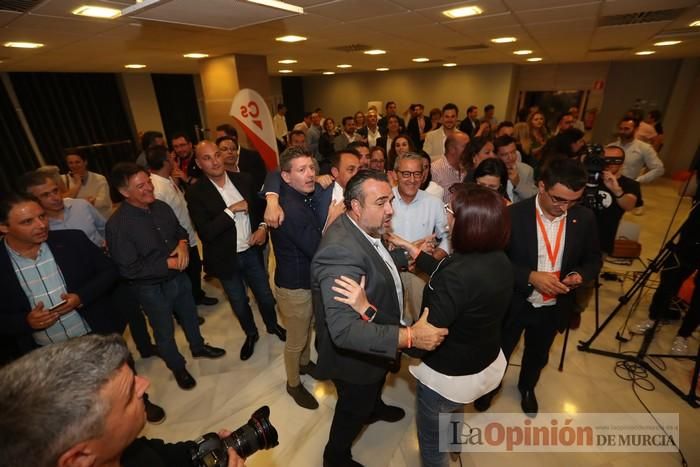 Ambiente de la noche electoral en la sede de Cs