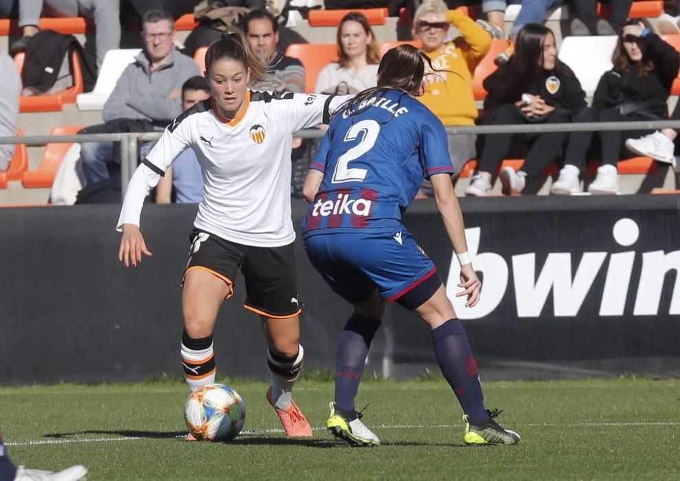 Las imágenes del derbi Valencia - Levante femenino