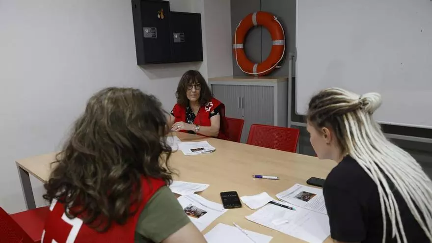 Cruz Roja de Gijón, el impulso clave para decenas de inmigrantes que buscan nacionalizarse