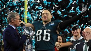 MINNEAPOLIS, MN - FEBRUARY 04: Zach Ertz #86 of the Philadelphia Eagles celebrates defeating the New England Patriots 41-33 in Super Bowl LII at U.S. Bank Stadium on February 4, 2018 in Minneapolis, Minnesota.   Mike Ehrmann/Getty Images/AFP