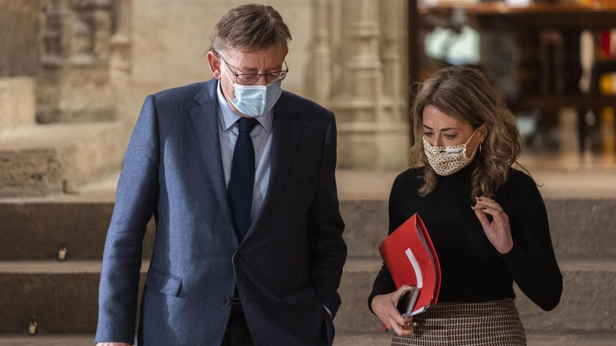 El president de la Generalitat, Ximo Puig, y la ministra de Transportes, Raquel Sánchez, en València.